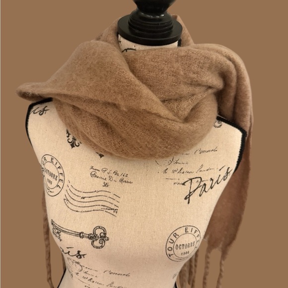 Ilse Jacobsen Cozy Beige Scarf - Picture 2 of 8